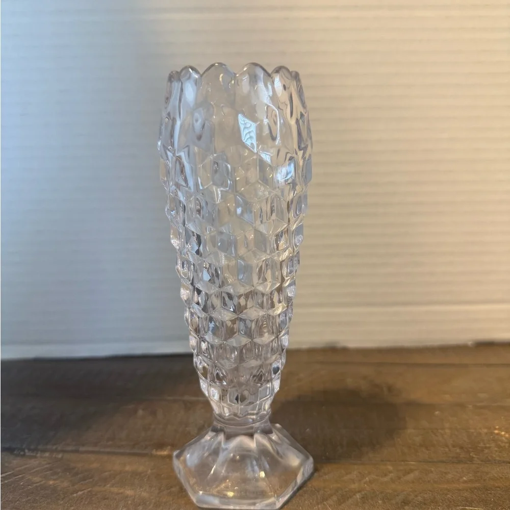 Elegant Crystal Bud Vase